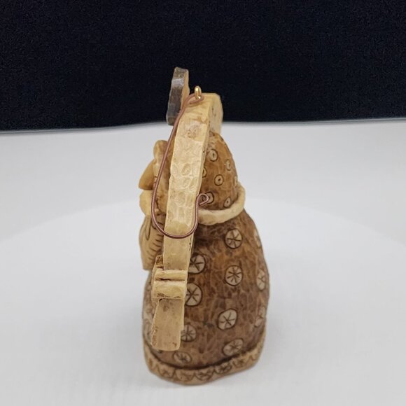 Caribou Canyon Santa Claus Figurine Merry Christmas Banner 4.5" - Picture 6 of 7